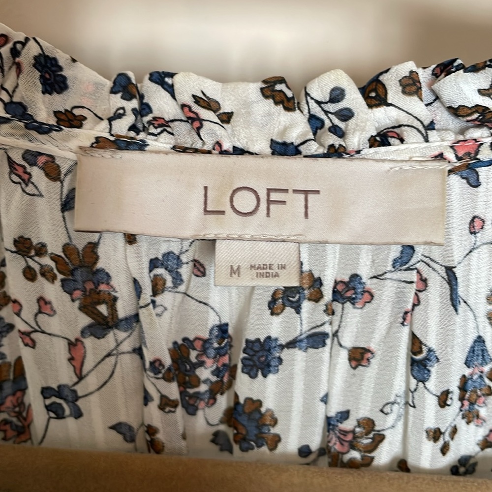Loft Blouse - Picture 2 of 6
